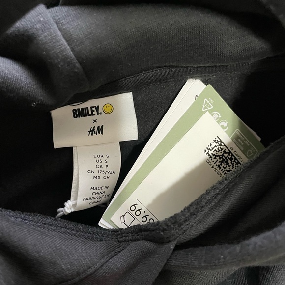 H&M x SMILEY. Hoodie - Picture 5 of 5